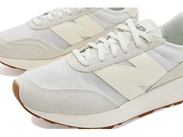 New Balance Classics 370