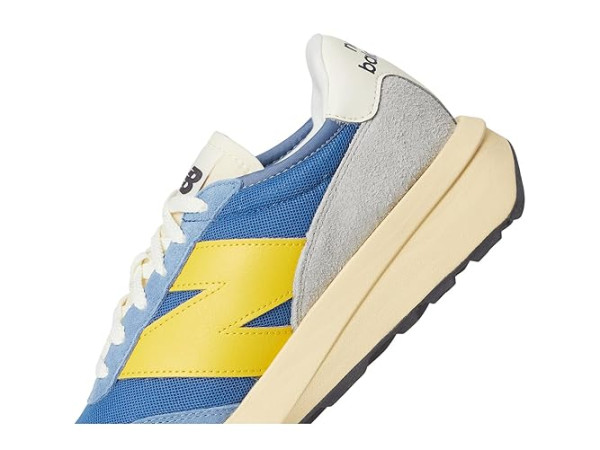 New Balance Classics 370