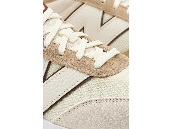 New Balance Classics 370