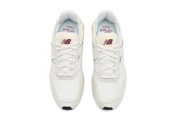 New Balance Classics 370