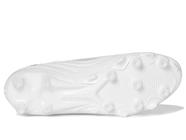 New Balance Tekela Team Low Laced FG V5 Soccer Cleats