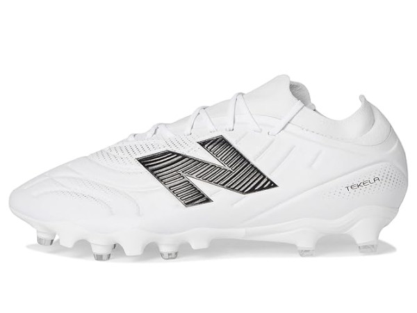 New Balance Tekela Team Low Laced FG V5 Soccer Cleats