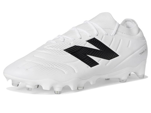 New Balance Tekela Team Low Laced FG V5 Soccer Cleats