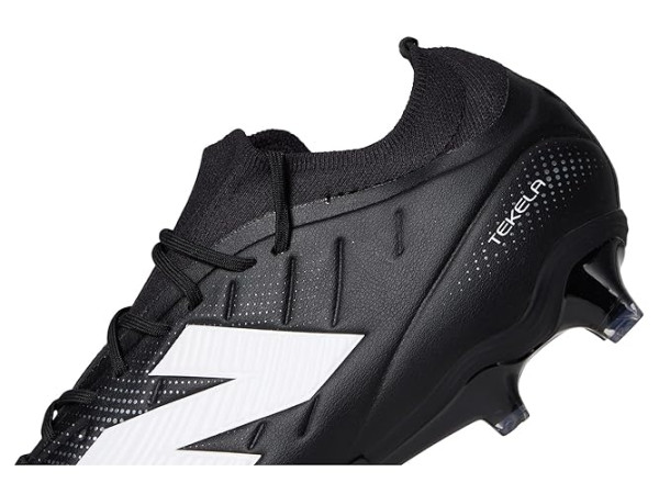 New Balance Tekela Team Low Laced FG V5 Soccer Cleats