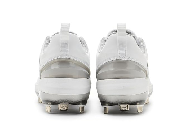 New Balance Fuse V5 Softball Cleats