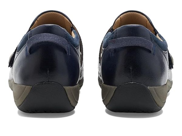 Dansko Sallie