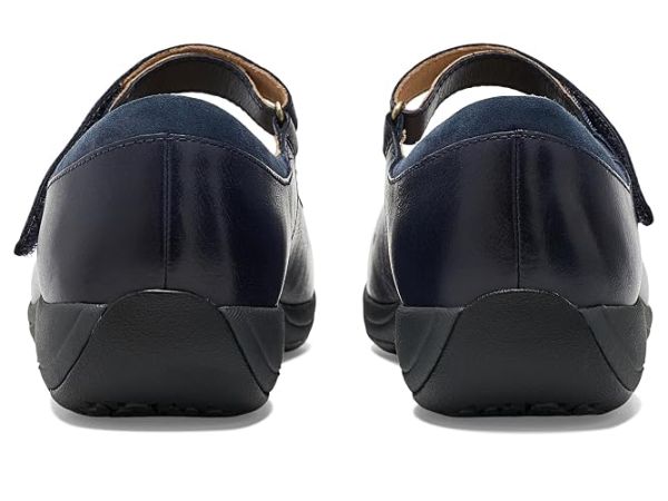 Dansko Stacy