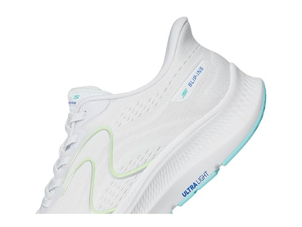 SKECHERS Go Run Consistent 2.0 Lockhart Hands Free Slip-ins