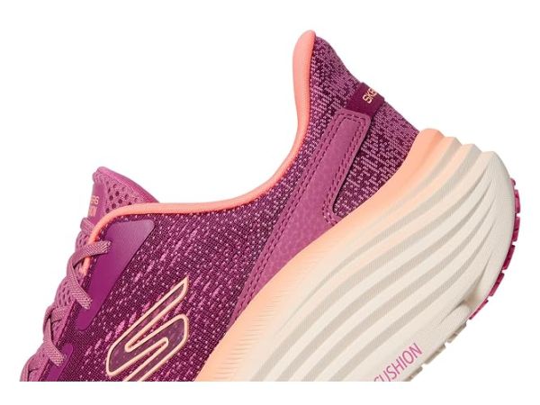 SKECHERS Max Cushioning Endeavour Kauska