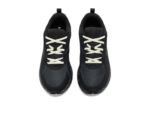 Under Armour Charged Assert 11