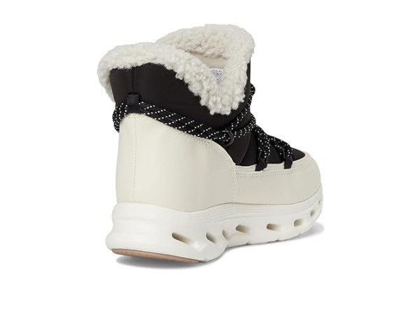 SKECHERS On-The-Go Glide Step 2.0 Puffer Boots