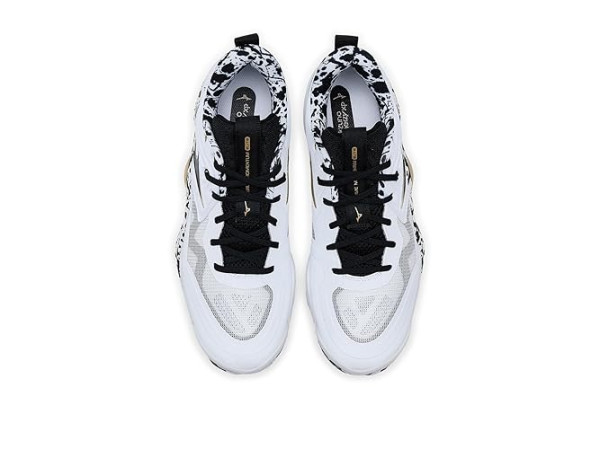 Mizuno Wave Momentum 4 Elite