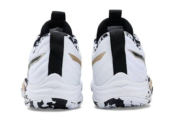 Mizuno Wave Momentum 4 Elite