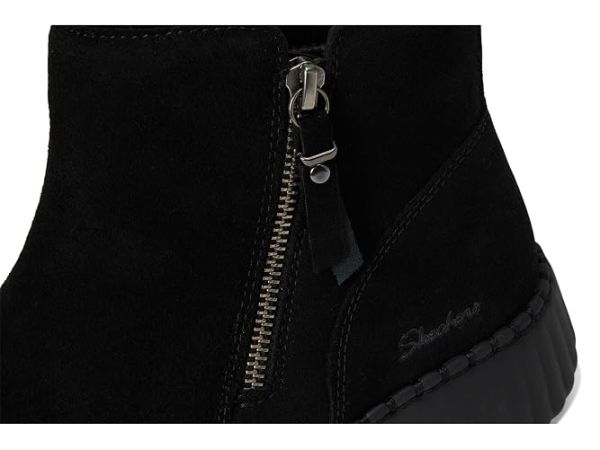 SKECHERS Wilshire Blvd - Weekend Crush SKECHERS Wilshire Blvd - Weekend Crush