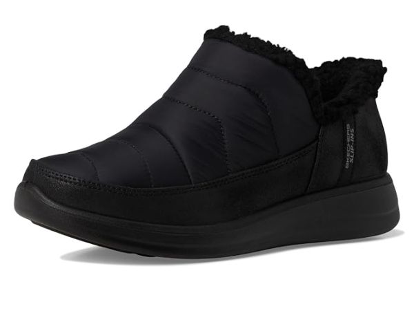 SKECHERS Cozy Escape - Snow Puff Hands Free Slip-ins