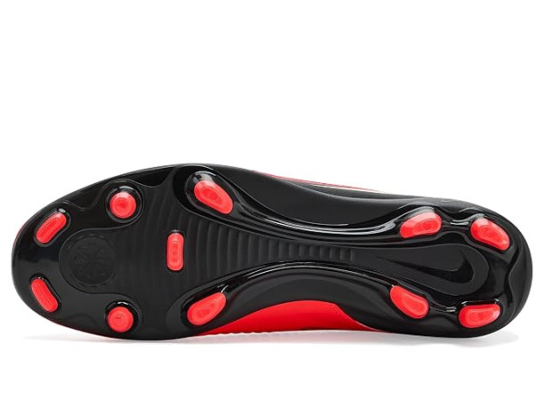 Nike Soccer Phantom 6 Low Club
