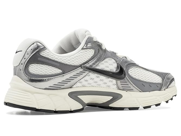 Nike V5 Runner