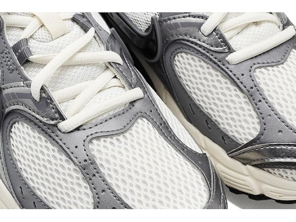 Nike V5 Runner