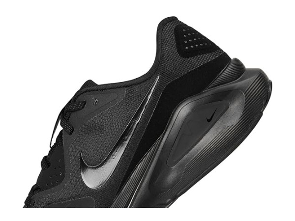 Nike Structure 26