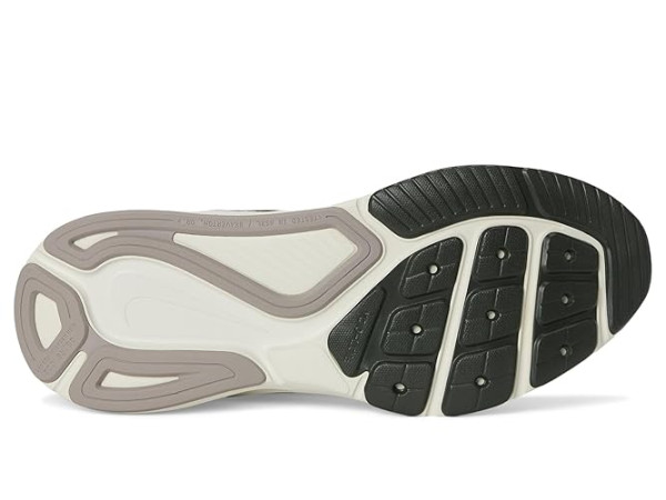 Nike Structure 26