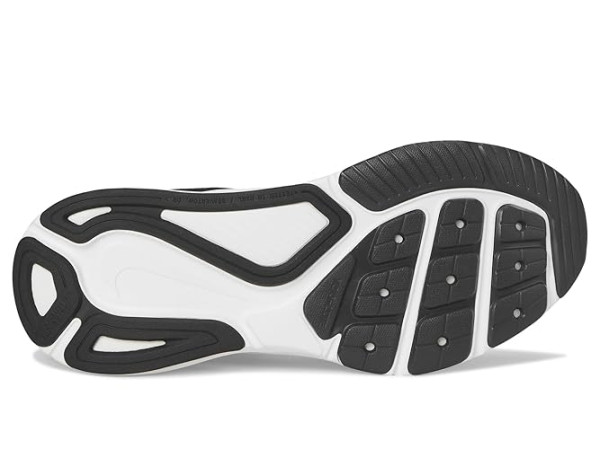 Nike Structure 26