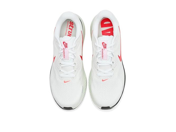 Nike Structure 26