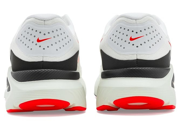 Nike Structure 26