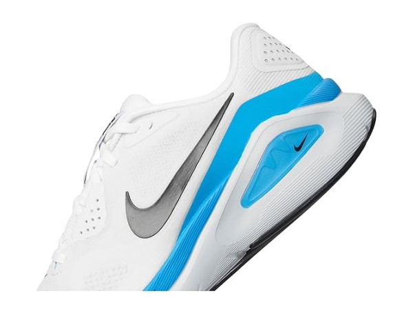 Nike Structure 26