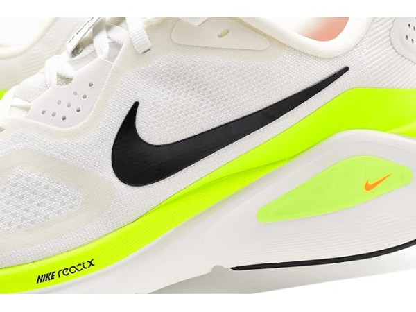 Nike Structure 26