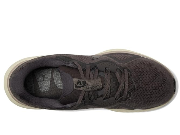 Nike Structure 26
