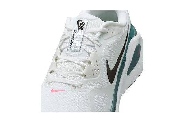 Nike Structure 26