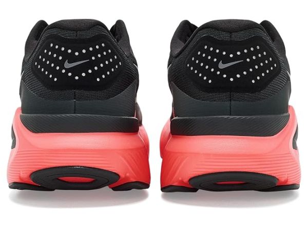 Nike Structure 26