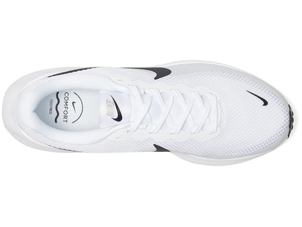 Nike Revolution 8
