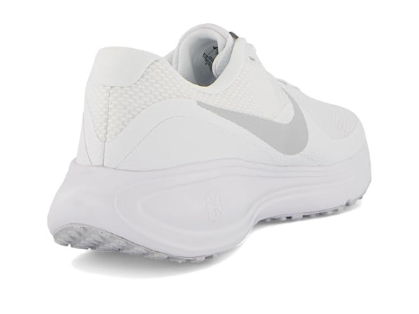 Nike Revolution 8
