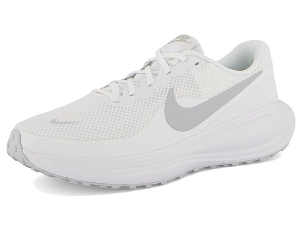 Nike Revolution 8