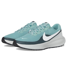 Nike Revolution 8