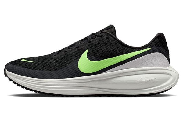 Nike Revolution 8