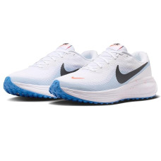 Nike Revolution 8