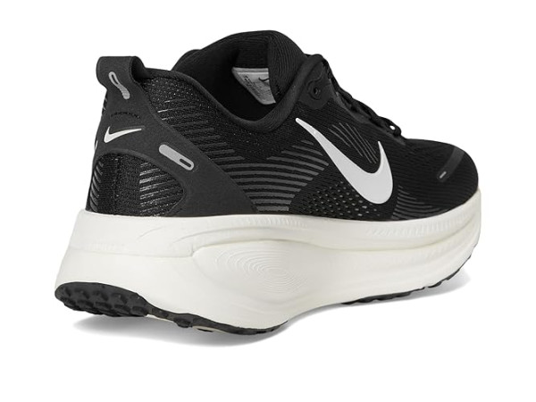 Nike Vomero 18