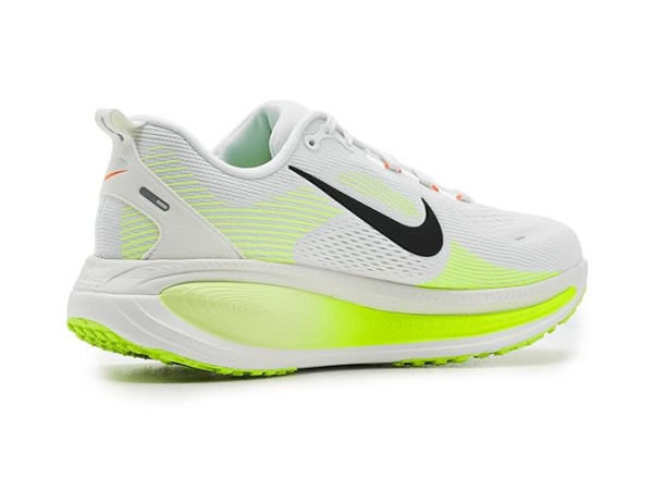 Nike Vomero 18