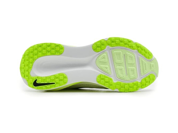 Nike Vomero 18
