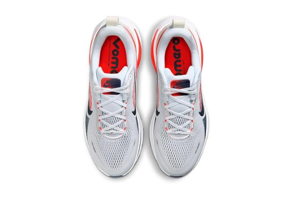 Nike Vomero 18 Nike Vomero 18