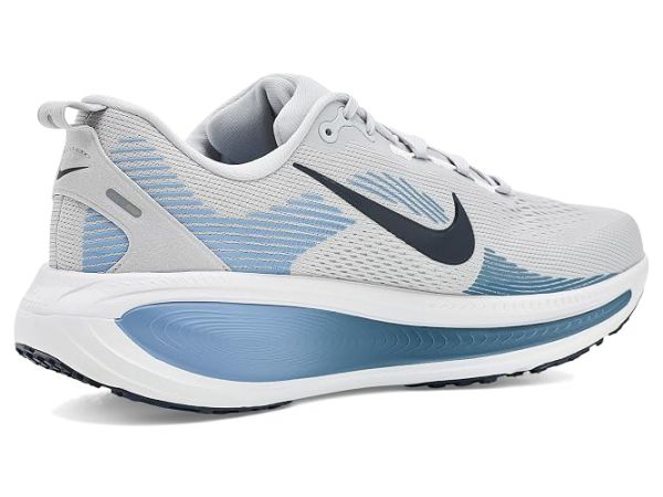 Nike Vomero 18 Nike Vomero 18