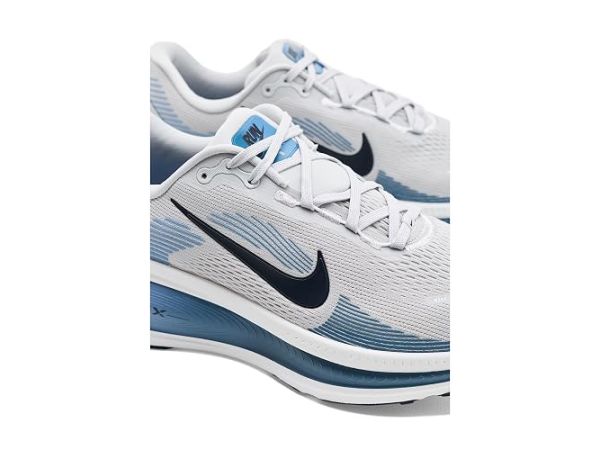 Nike Vomero 18 Nike Vomero 18