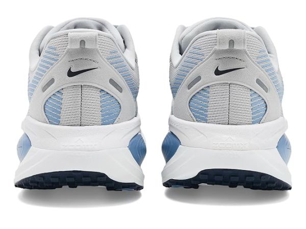 Nike Vomero 18 Nike Vomero 18