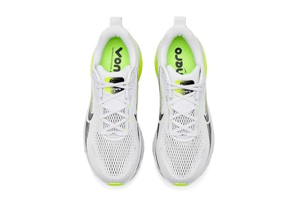 Nike Vomero 18 Nike Vomero 18