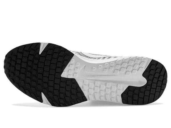 Nike Defy