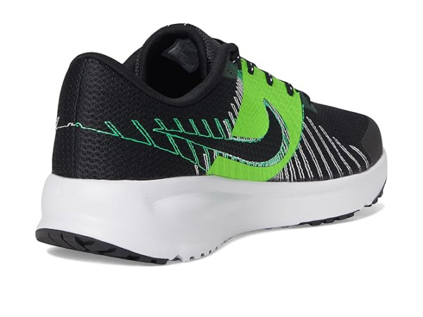 Nike Defy