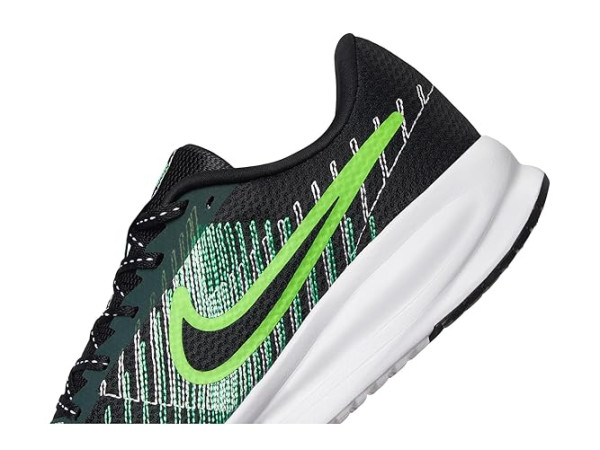 Nike Defy