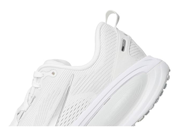 Nike Vomero 18